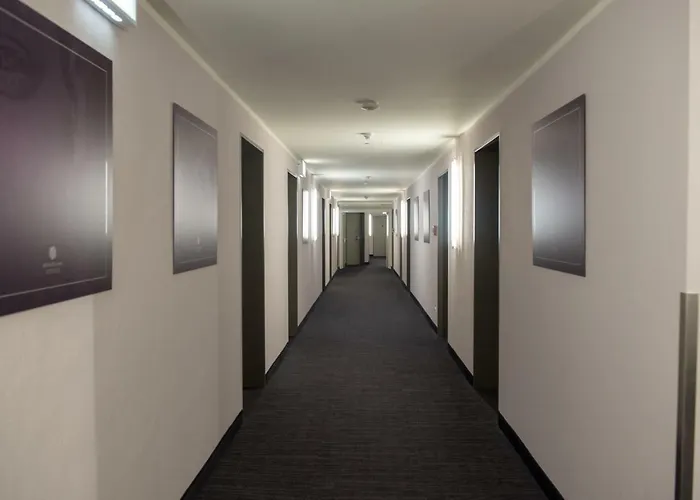 Отель Arthotel Ana Gallery 3*